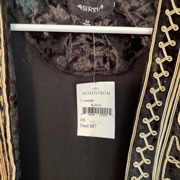 4SI3NNA Velvet Appliqué Black and Gold Jacket. - Picture 12 of 16